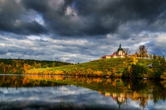 Zelená Hora v podzimním hávu